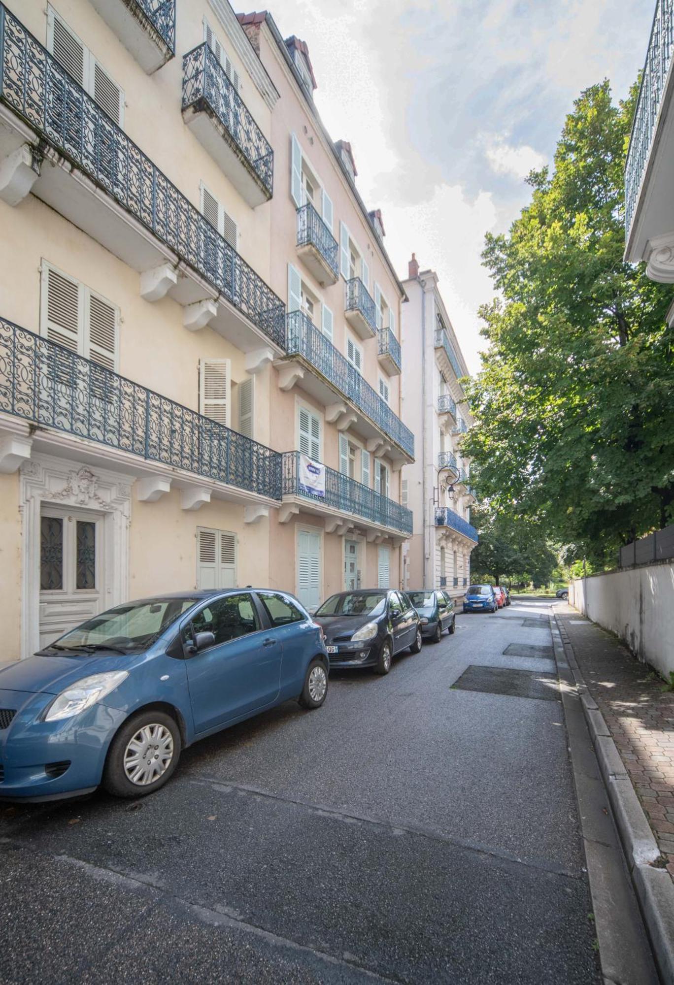 Residence Serbie - Appartements Design Et Climatises En Centre Ville Vichy Exterior foto